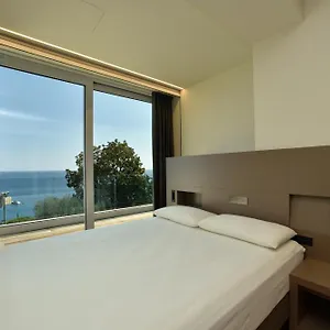 3* فندق Le Roi